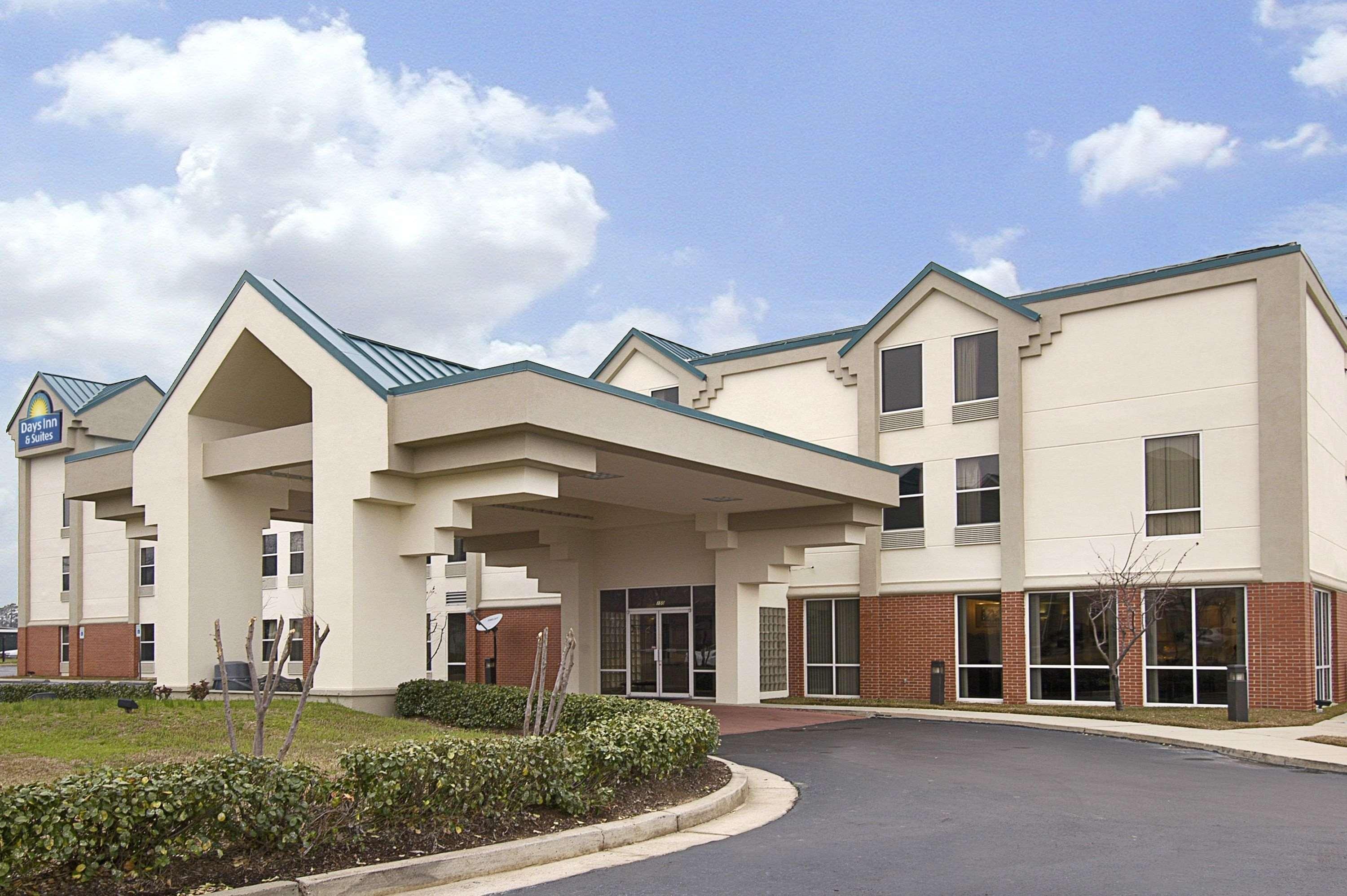Days Inn & Suites By Wyndham Ridgeland Exterior foto